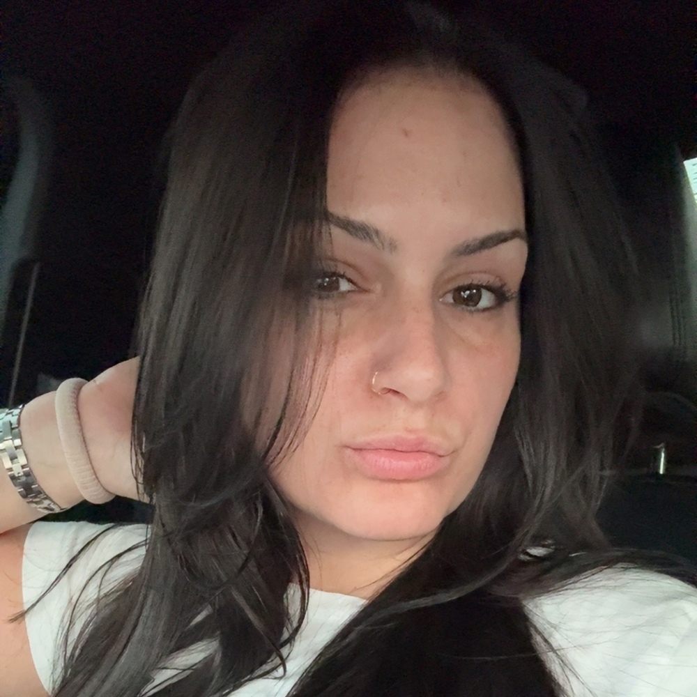 Meet your Posher, Michaela